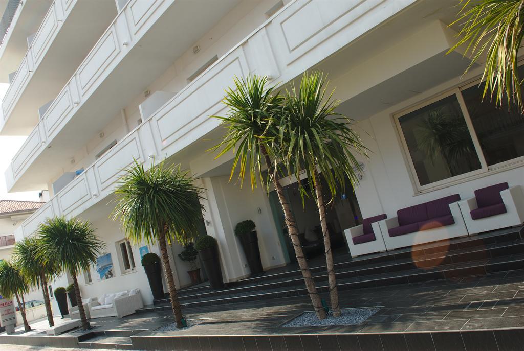 Medi Garden Hotel&Residence Alba Adriatica Extérieur photo