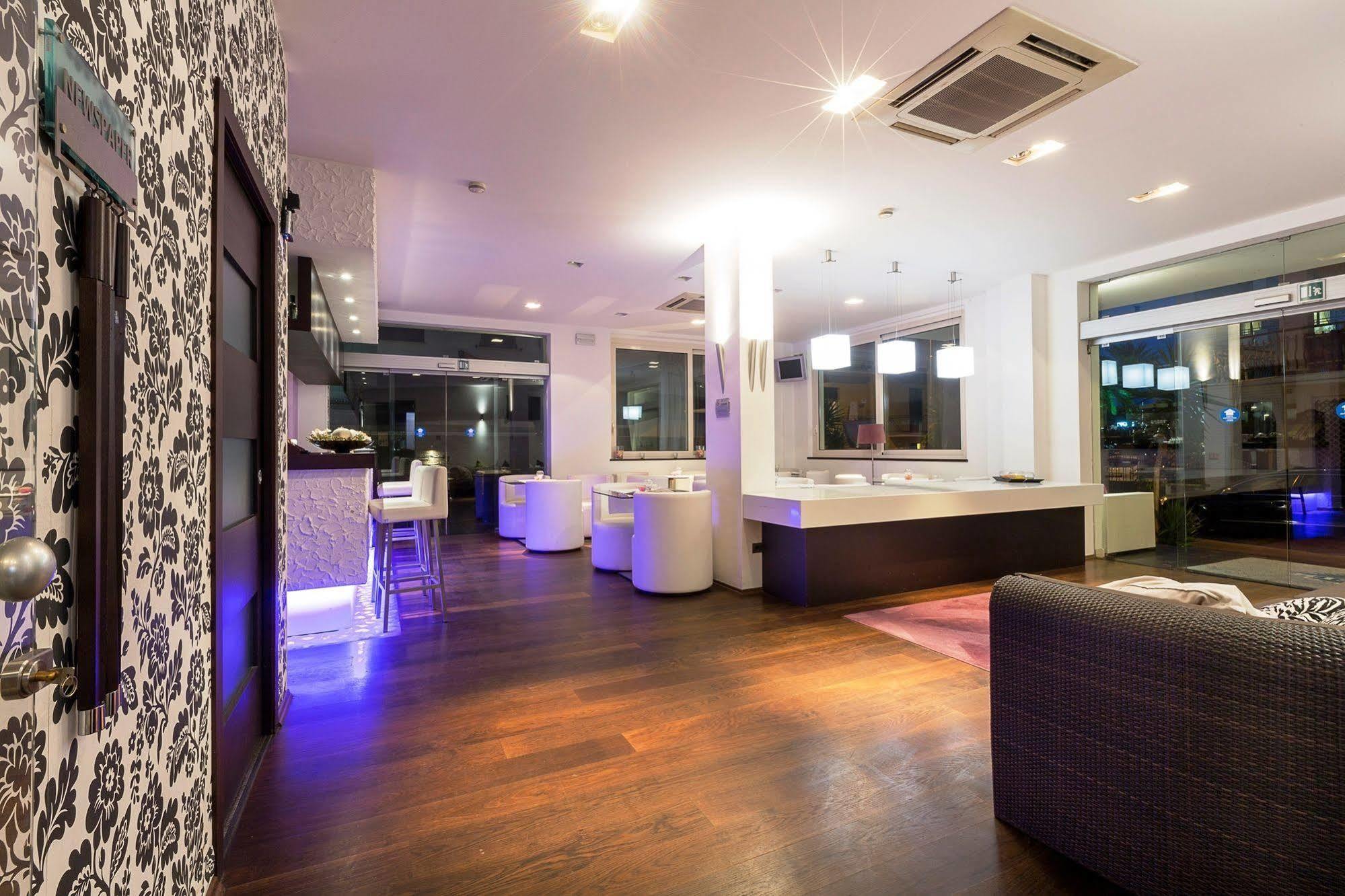 Medi Garden Hotel&Residence Alba Adriatica Extérieur photo
